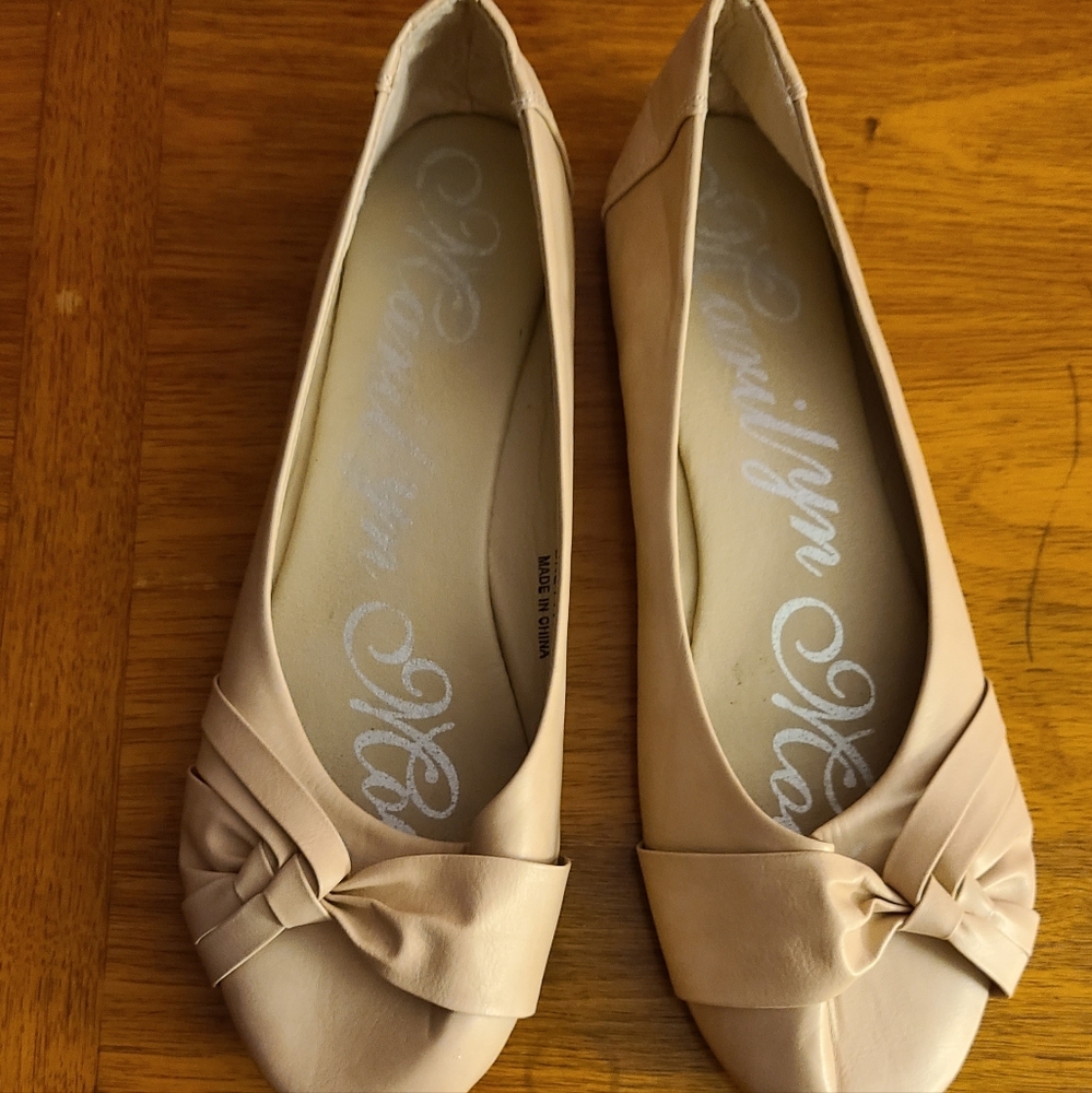 Women's Flats
